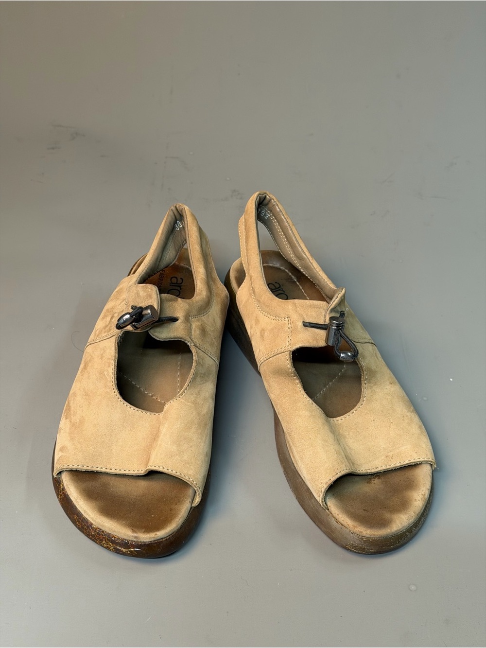 Arche Tan Suede Open-Toe Adjustable Sandals